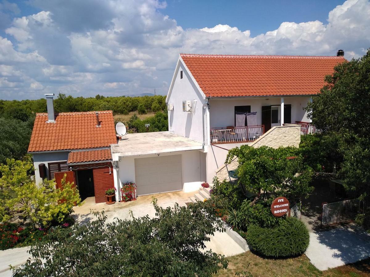 Rooms Ive Lozovac Exterior photo